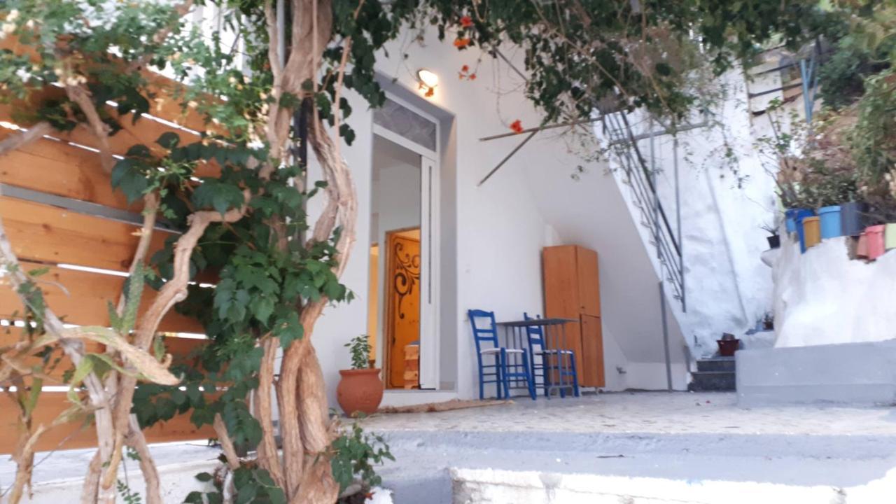 Despina garden view Appartement Agia Galini Buitenkant foto